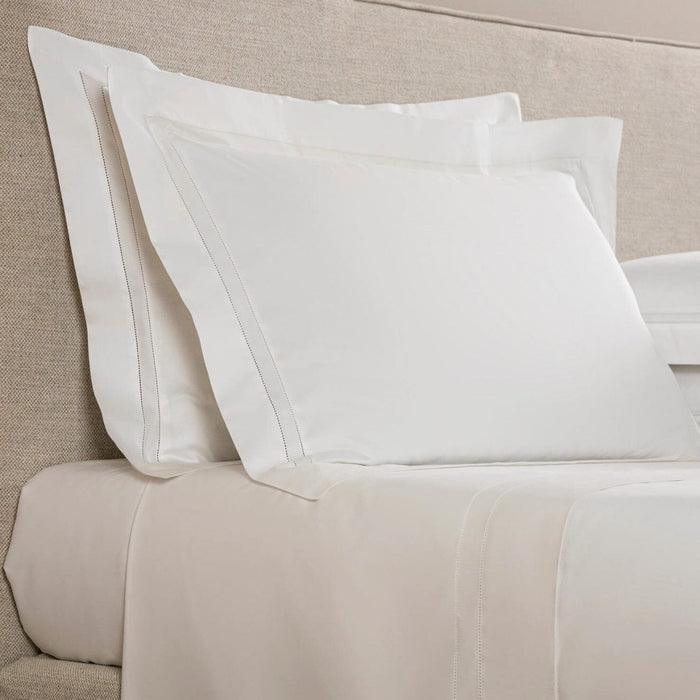 STANDARD SHAM 20” x 28” / WHITE