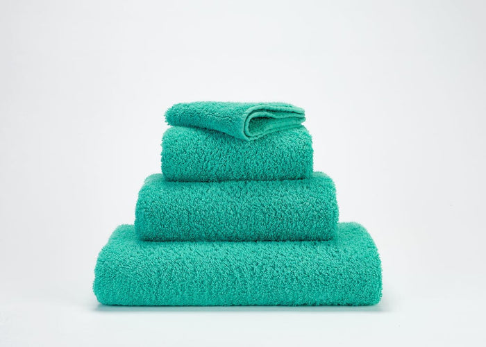 Lagoon 302 / Guest Towel 12" x 20"