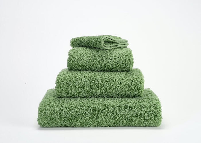 Forest 205 / Guest Towel 12" x 20"