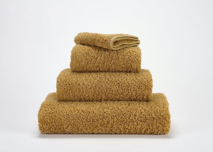 Gold 840 / Guest Towel 12" x 20"